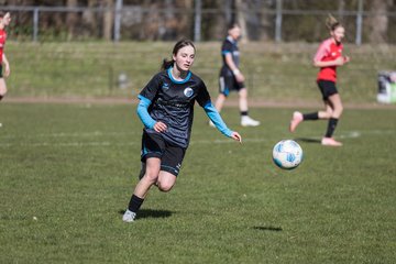 Bild 447 - wBJ VfL Pinneberg - Waldd�rfer SV : Ergebnis: 5:0
